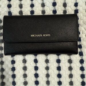 MICHAEL Michael Kors Black Key Card Holder Timeless Design